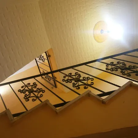 Emre's Stone House فندق غوريمِيه