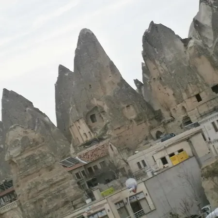 Emre's Stone House غوريمِيه