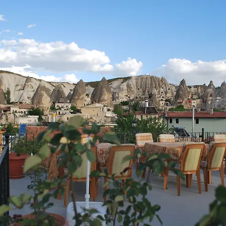 Emre's Stone House 2* غوريمِيه